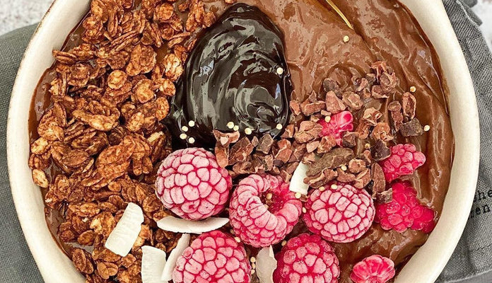 Chocolate Mousse Smoothie Bowl with Raspberries & Coconut
