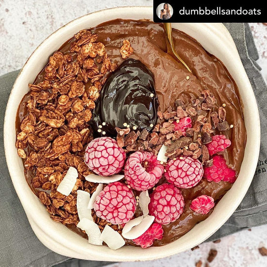 Chocolate Mousse Smoothie Bowl with Raspberries & Coconut