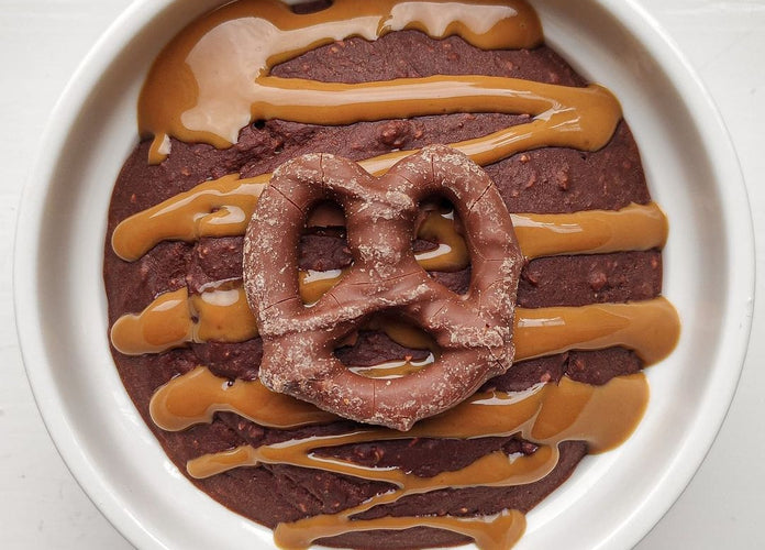 Chocolate Caramel Pretzel Baked Oats