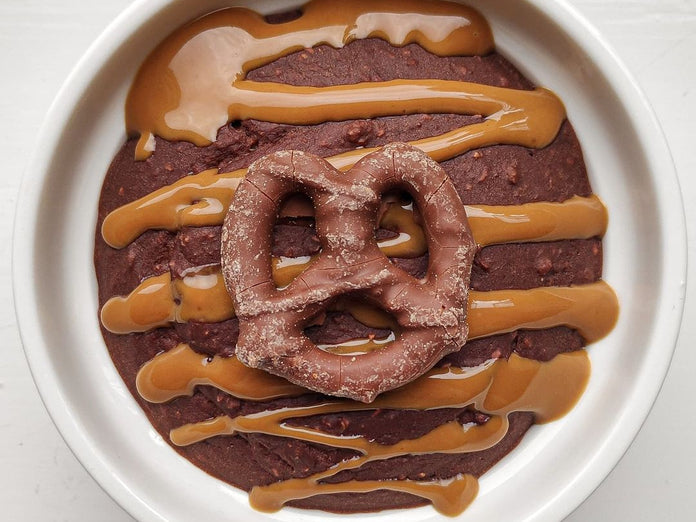 Chocolate Caramel Pretzel Baked Oats